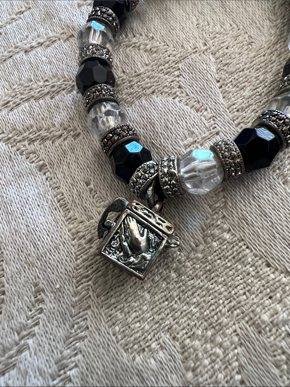 VTG Black and Clear Beaded prayer box Bracelet - Picture 2 of 7
